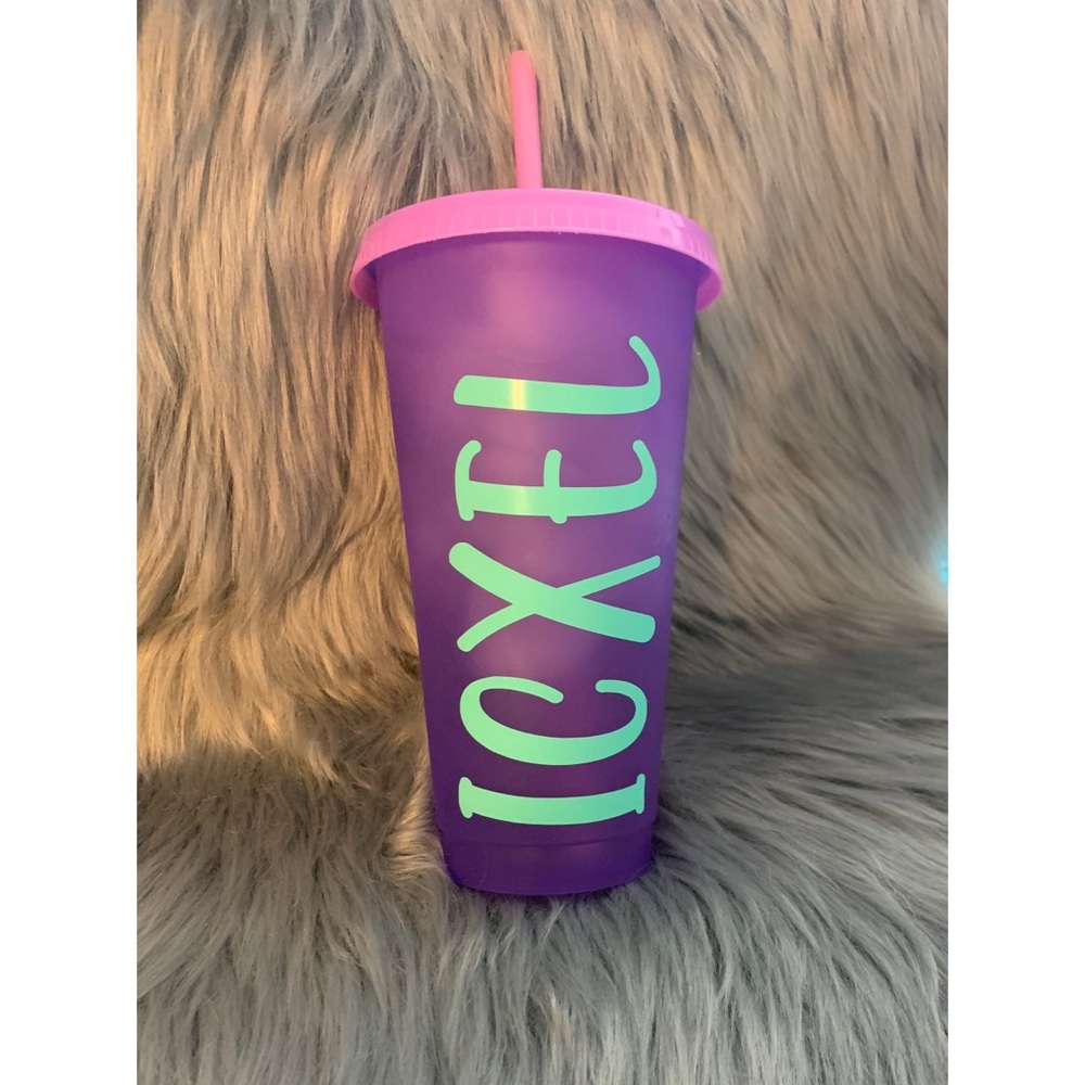 Color changing cups - Picture 2 of 2
